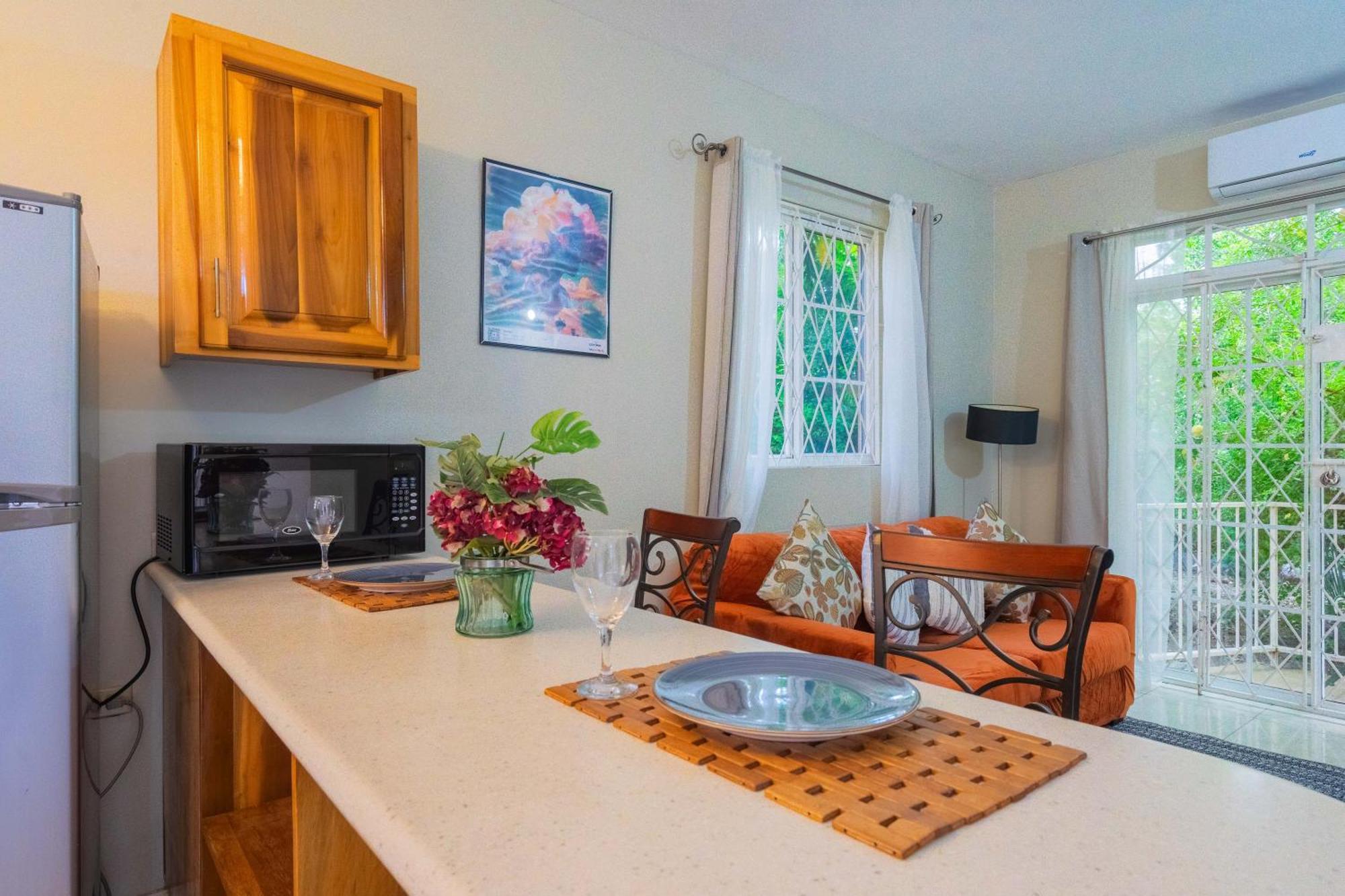 Musgrave Annex- Comfy 1 Bedroom Apartment On The Ground Floor Kingston Exterior foto